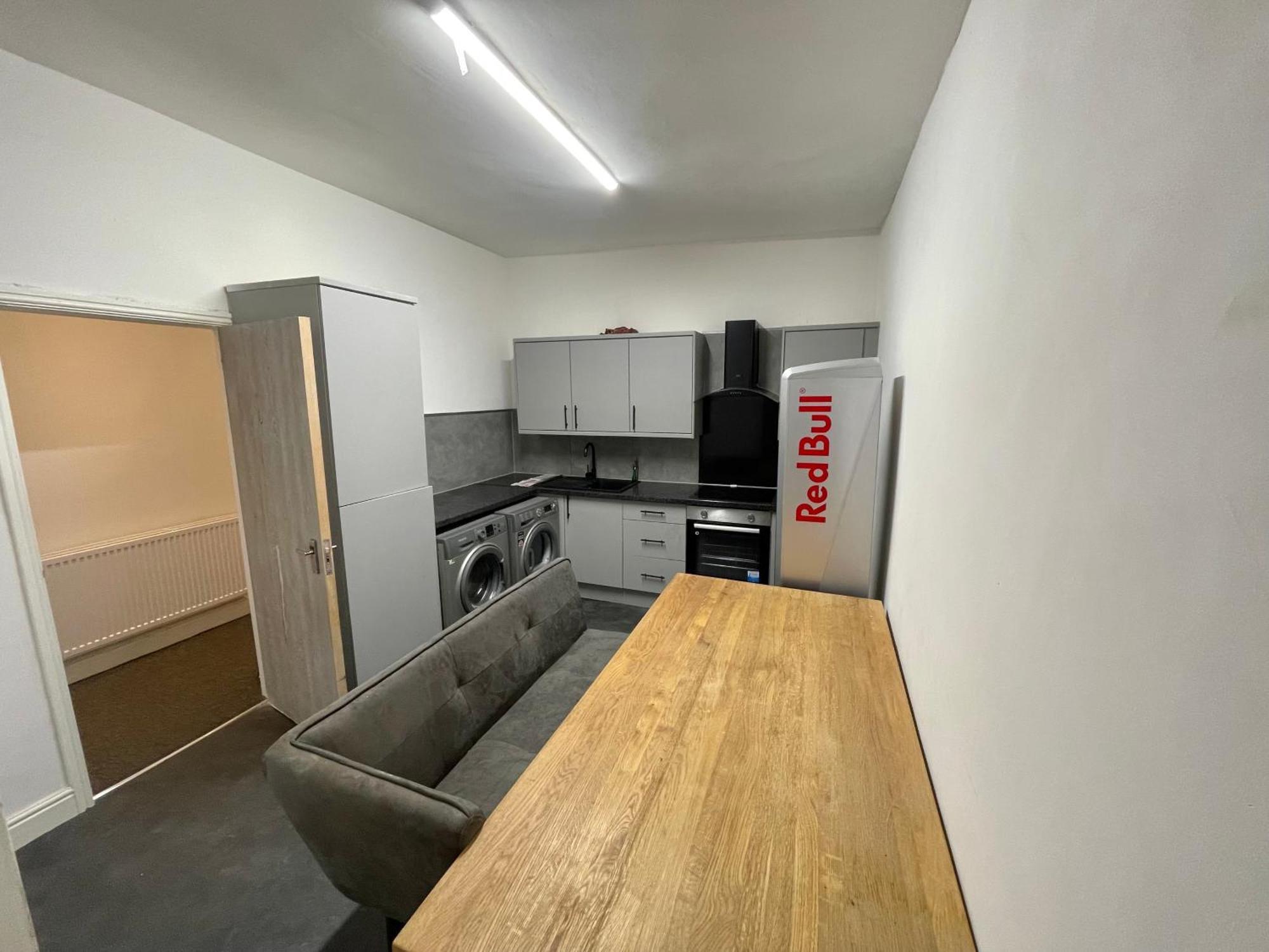 Pc Homes Room C Hyde Bagian luar foto